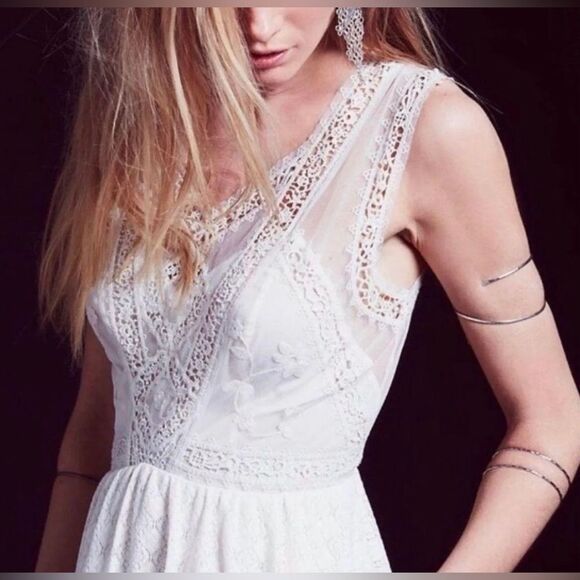 Rare Free People Victoria Bohemian Lace Cream Sheer Back Mini Dress Size 10 - Picture 11 of 12